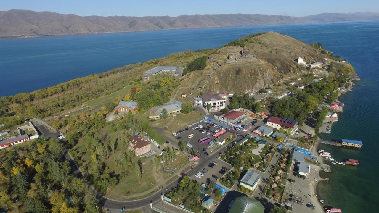 Hotel Ashot Erkat Sevan Exterior photo